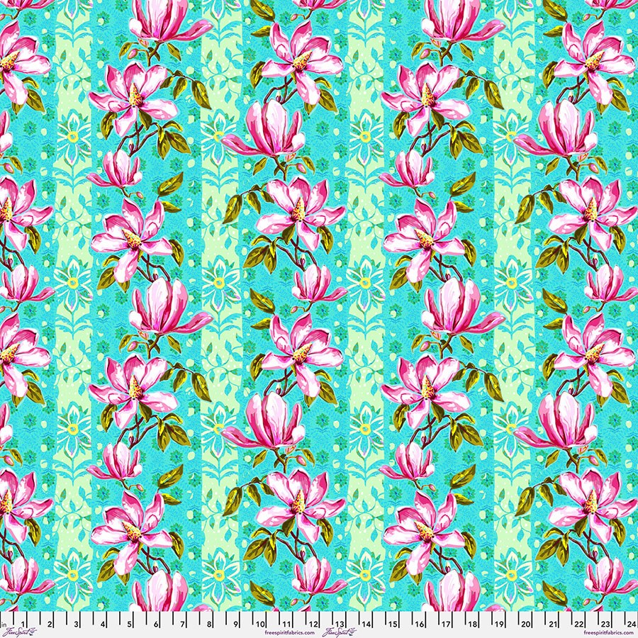 Magnolias - Blue || Festival || Odile Bailloeul